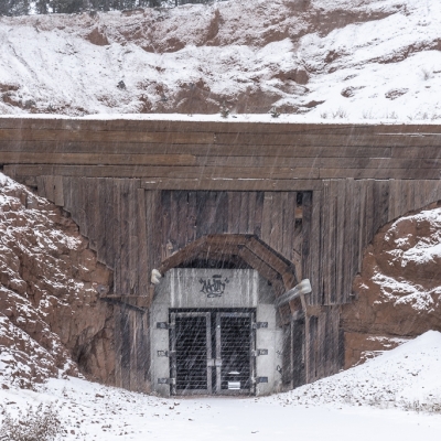 Snowy-Tunnel-Entrance-_DSC5690